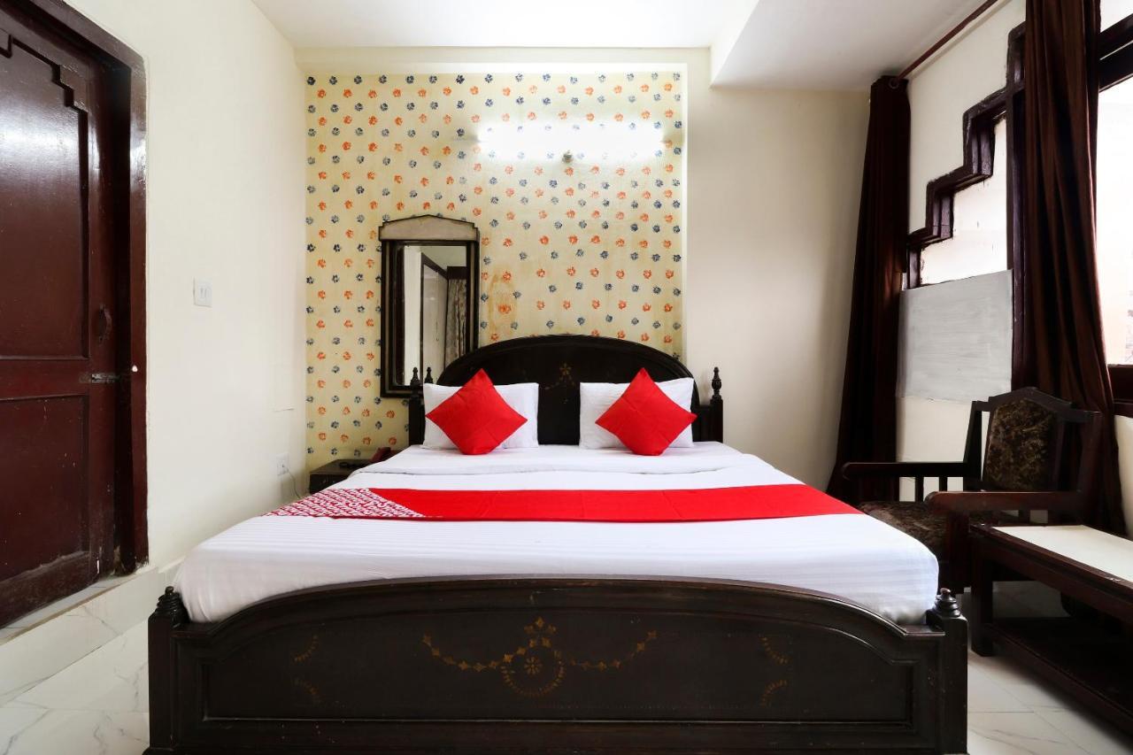 Oyo 40431 Amar Prem Hotel 3*