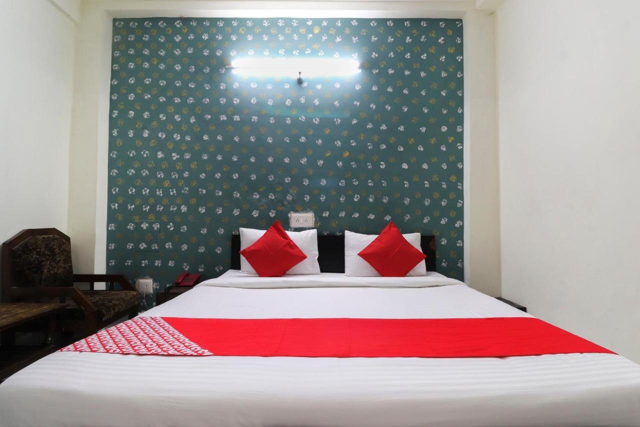 Oyo 40431 Amar Prem 3*